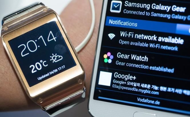 Ceasul inteligent Galaxy Gear, lansat pe piaţă de Samsung. Cât va costa aparatul 