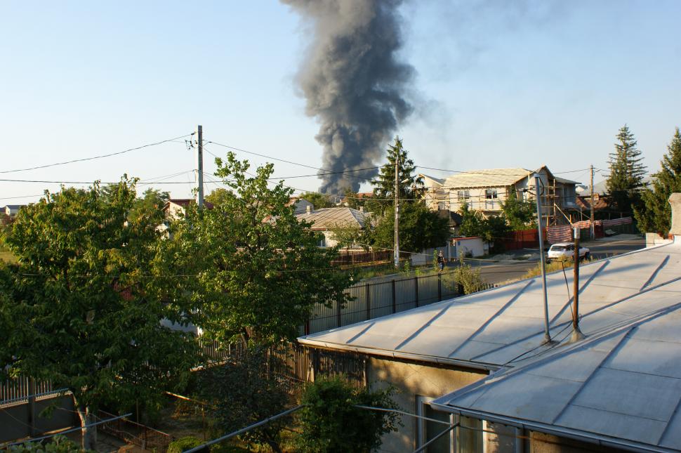 FOTO. INCENDIU la un depozit de polistiren din localitatea Jilava. Mai multe echipaje de pompieri au fost mobilizate 224547