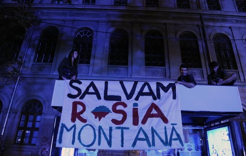 Protestul faţă de proiectul minier de la Roşia Montană, la sediul TVR