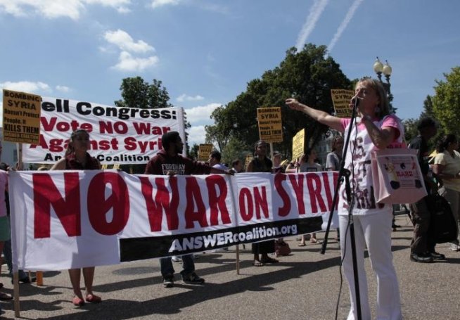 Noi proteste la Casa Albă, faţă de aprobarea unei intervenţii militare în Siria