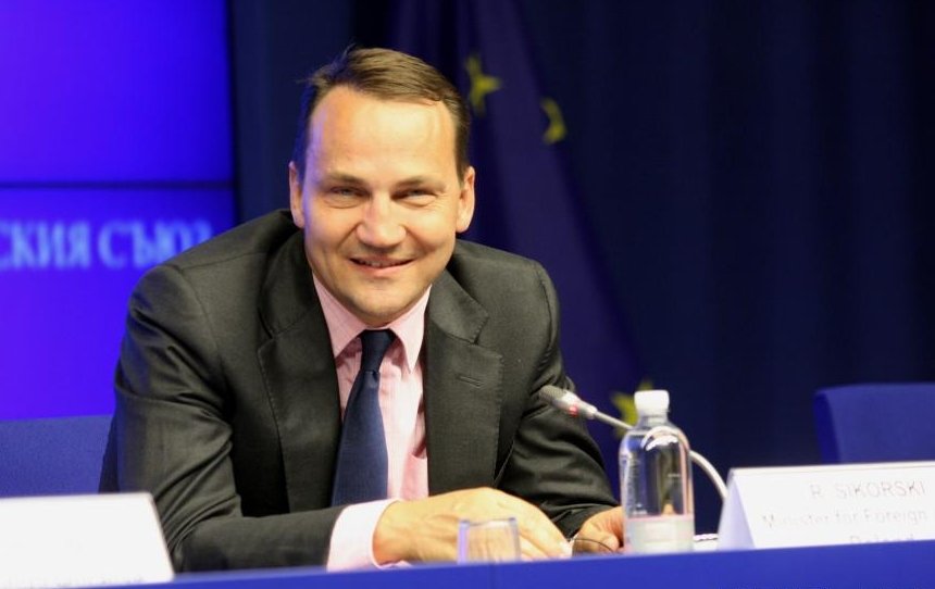 Ministrul polonez de Externe vine mâine într-o vizită oficială în România
