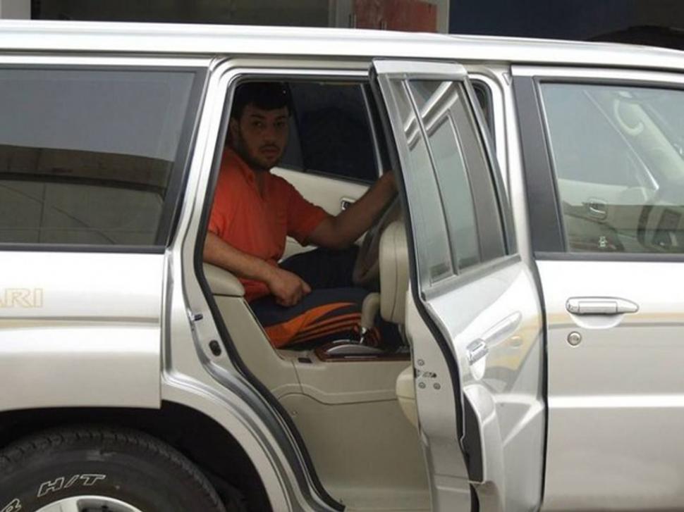 NIMENI nu înţelege această maşină. "A fost TUNATĂ de arabi" 224849