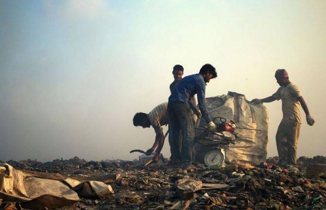 Aşa a ajuns să arate paradisul în care mii de îndrăgostiţi îşi petrec luna de miere. "E un INFERN" 225277