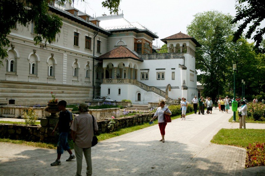 Palatul Cotroceni, &quot;casa&quot; preşedintelui Băsescu este în paragină. Cum arată unul din cele mai importante locuri din ţară