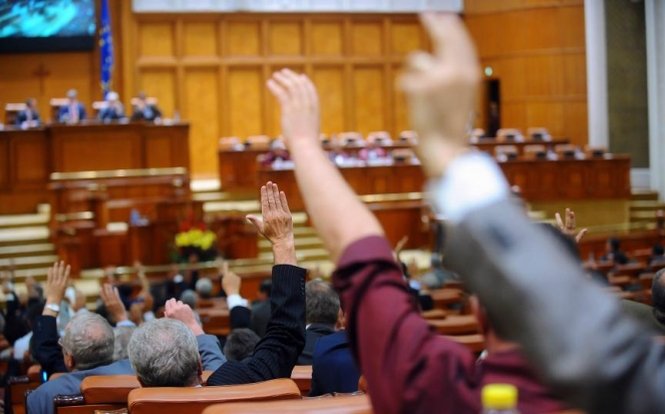 UPDATE. Parlamentul a aprobat constituirea Comisiei pentru Roşia Montană