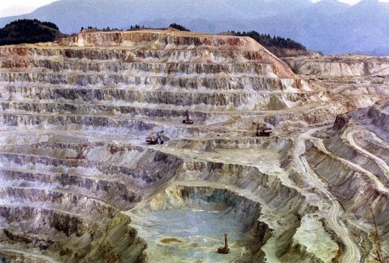 Minerii din Roşia Montană vor fi vizitaţi săptămâna viitoare de parlamentarii din Comisia specială