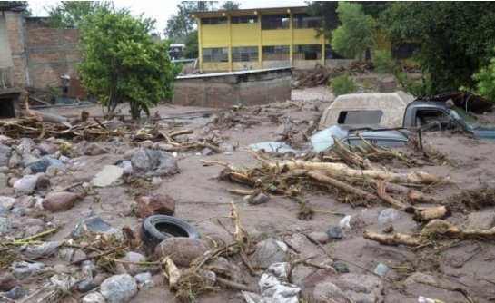 Cel puţin 160 de morţi şi dispăruţi în Mexic, din cauza celor două furtuni