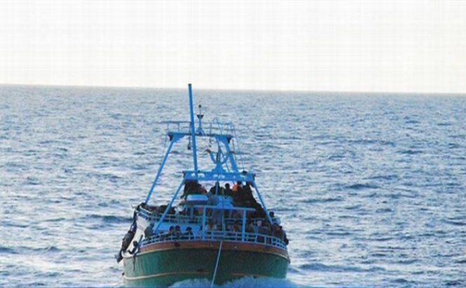 Circa 300 de imigranţi sirieni au fost salvaţi de echipajul navei Ştefan cel Mare