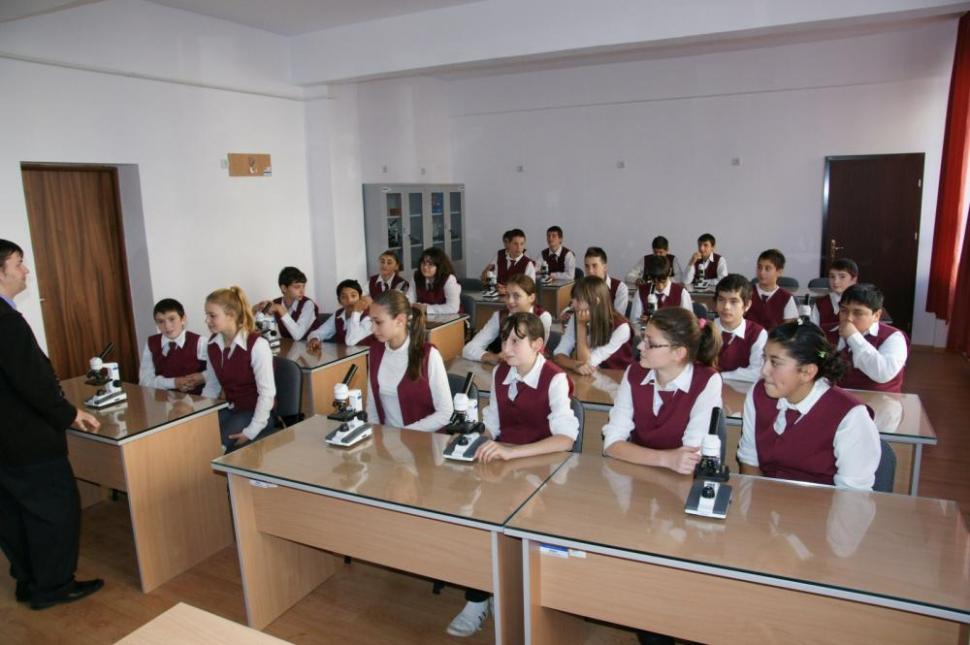 (P) Regio, a „doua şansă” pentru Şcoala nr. 7 din Oneşti 226812