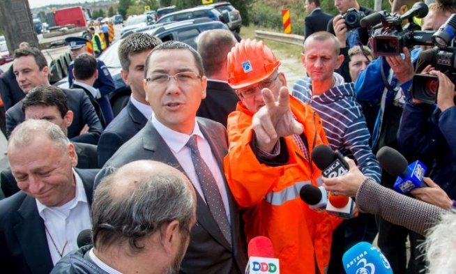 Ponta: O să fie tot timpul tentative de scandal, de la Băsescu, de la Crin, de la Liviu. Eu încerc să rezolv nişte probleme importante pentru ţară