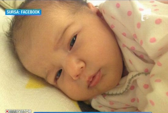 Traian Băsescu: Nepoata mea creşte, are 3,3 kilograme