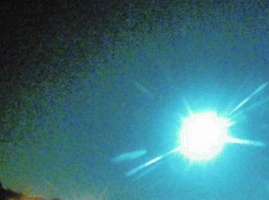 Explozie spectaculoasă a unui meteorit deasupra SUA