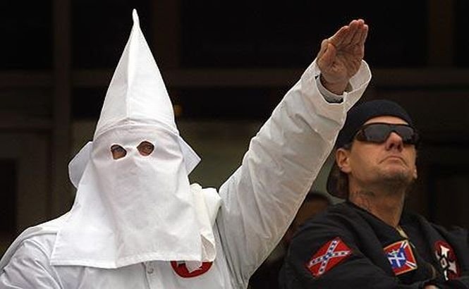 Ku Klux Klan organizează un miting împotriva lui Barack Obama