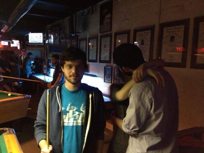 Priveşte cu atenţie ce se întâmplă în fundal. Toate cuplurile astea îl vor urî 227838