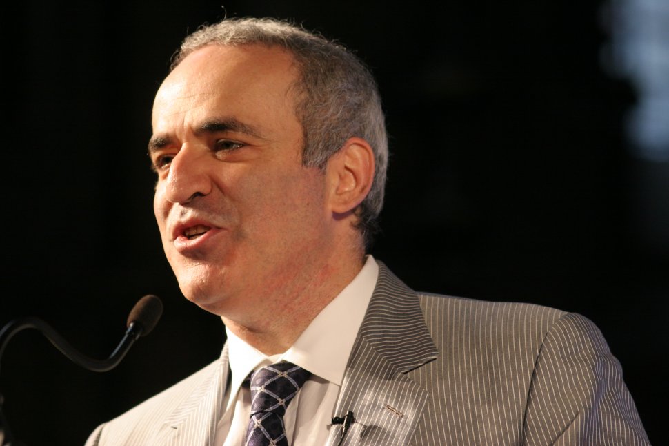 Rusia, condamnată la CEDO pentru arestarea opozantului Garry Kasparov. Fostul campion la şah va primi despăgubiri de 10.000 de euro
