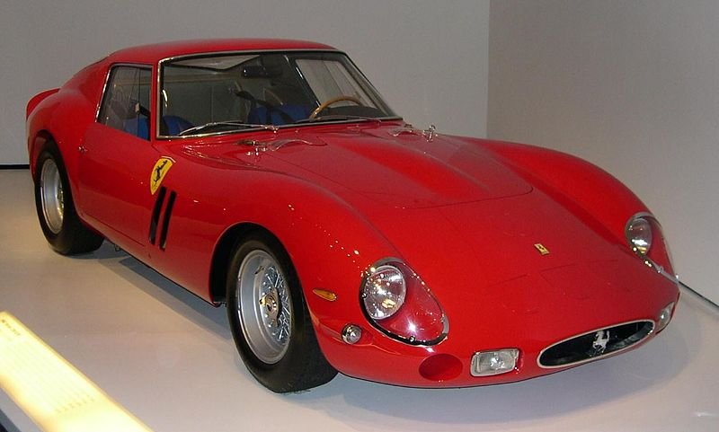 Un Ferrari vândut pentru 52 milioane dolari a devenit cea mai scumpă maşină din lume