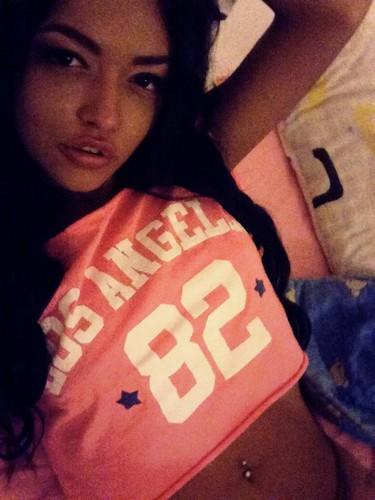 Ea este cea mai SEXY studentă din România. I-a înnebunit pe profesori când a apărut aşa la ore 228470