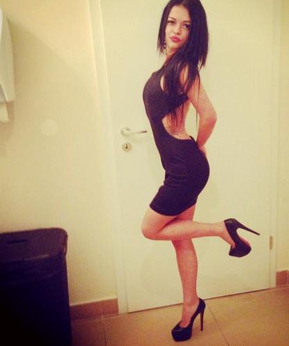 Ea este cea mai SEXY studentă din România. I-a înnebunit pe profesori când a apărut aşa la ore 228474