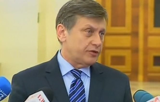 Ce spune Antonescu despre posibilitatea ca Băsescu să ceară înapoi lunile în care a fost suspendat
