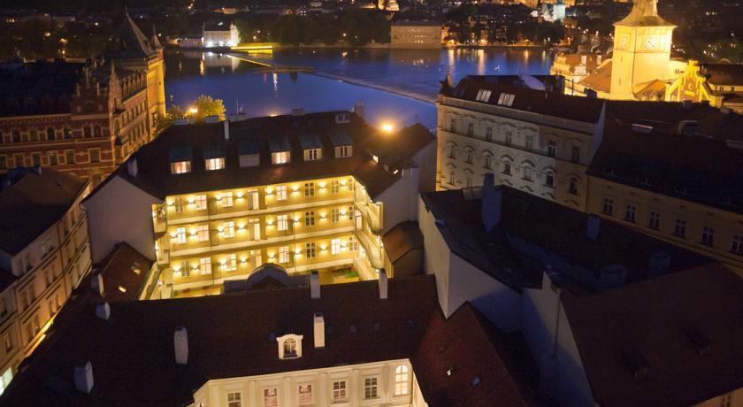 Vrei să trăieşti ca un rege? Iată cele mai spectaculoase palate şi castele transformate în hoteluri 228860