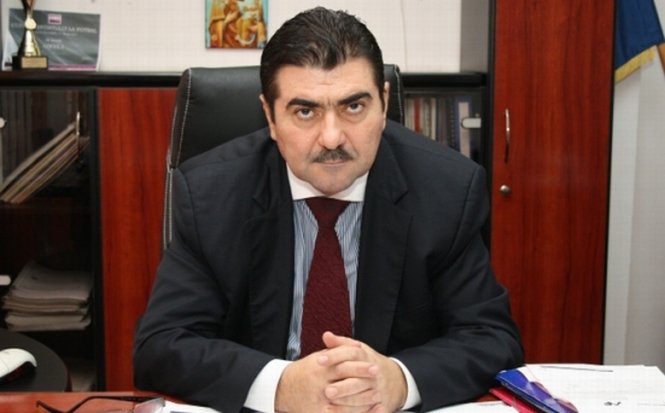 Directorul Finanţelor Publice Ilfov, Claudiu Ristea, trimis în judecată pentru luare de mită
