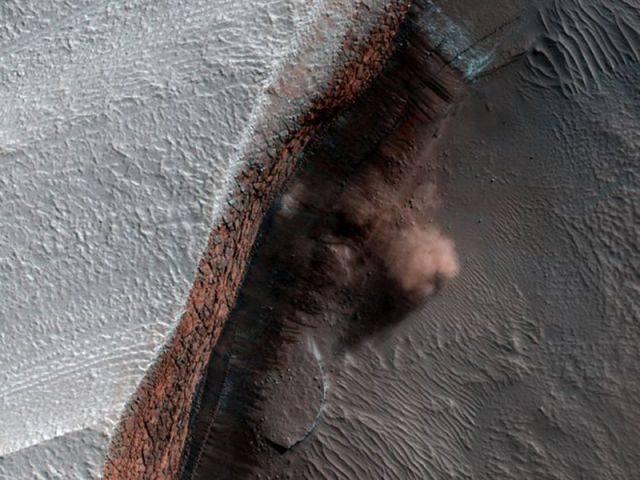 Imagini spectaculoase surprinse pe Marte. Viitorul OMENIRII ţine de ele