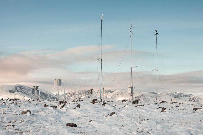 Povestea incredibilă a meteorologilor care prezic cum vor fi VREMURILE. Trăiesc izolaţi, la o înălţime de 2.600 de metri 229001