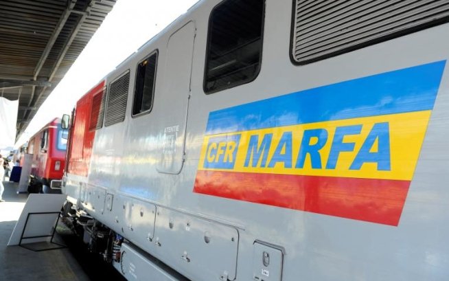 Income: Privatizarea CFR Marfă a rămas ca-n tren