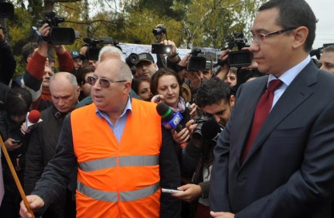 Premierul Victor Ponta a inspectat şantierul gazoductului Iaşi-Ungheni