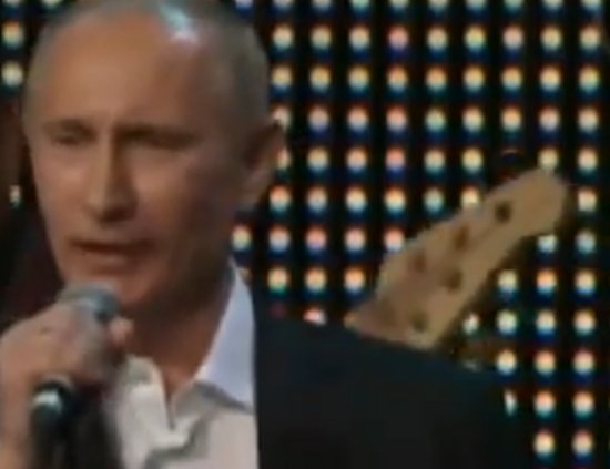 Vladimir Putin, cântăreţ la &quot;Vocea Rusiei&quot;. Vezi reacţia juraţilor
