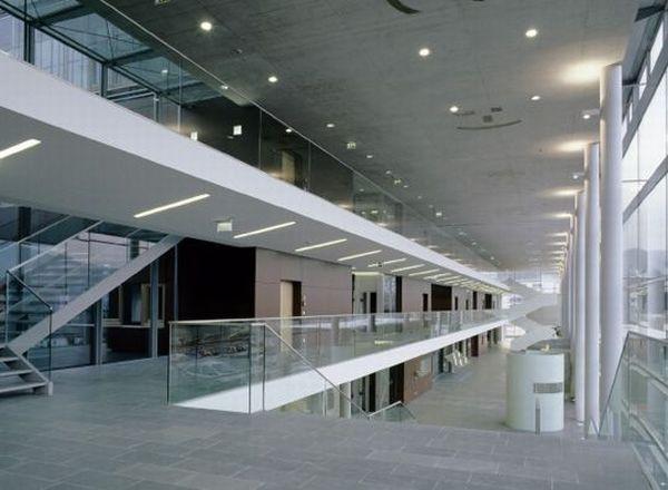 Cine a spus că dacă ajungi la închisoare este cel mai rău lucru? Justizzentrum Leoben este un penitenciar de lux 230300