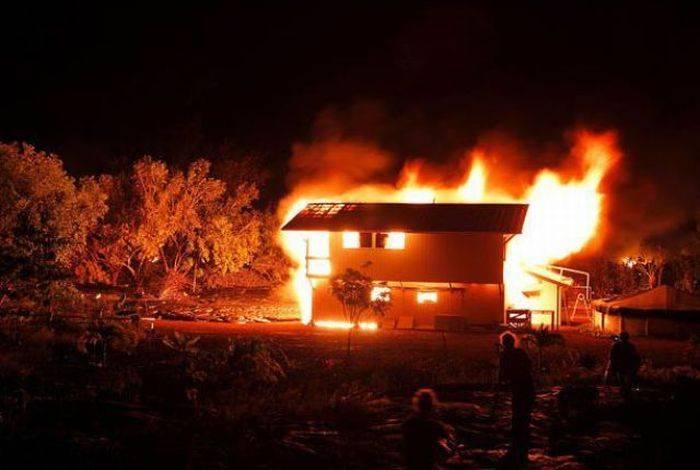 Fotografii care arată proporţiile DEZASTRULUI. Sute de case din Hawaii au fost TOPITE de valul uriaş de lavă 230166