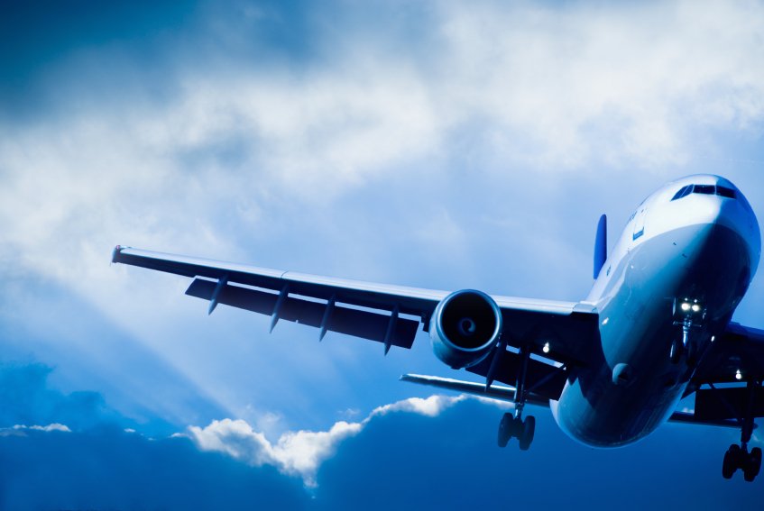 Comisia Europeană propune aplicarea unei taxe verzi pentru aviaţia internaţională, de la 1 ianuarie 2014