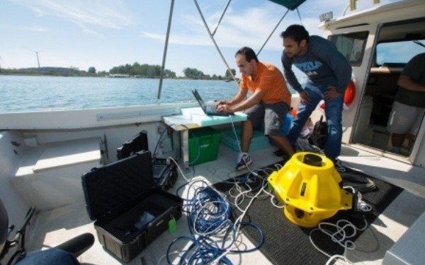 Reţelele wireless subacvatice, o soluţie pentru detectarea şi rezolvarea problemelor de mediu