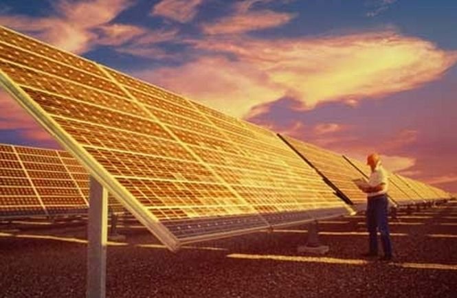 Cel mai mare parc solar din România va fi pus în funcţiune în judeţul Braşov