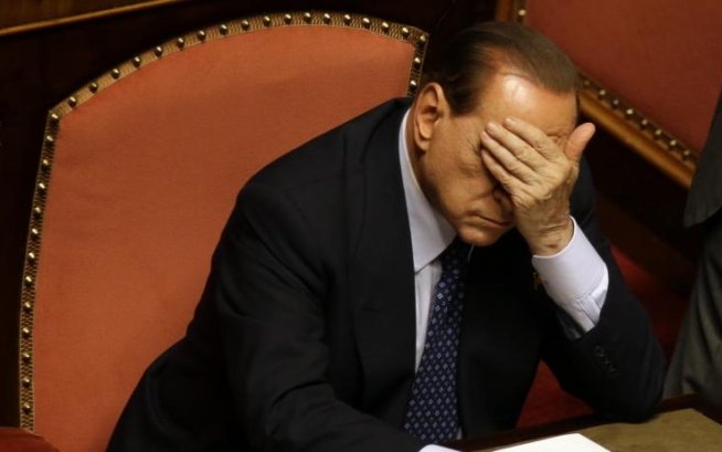 Silvio Berlusconi nu mai are voie să ocupe funcţii în Parlament DOI ANI DE ZILE