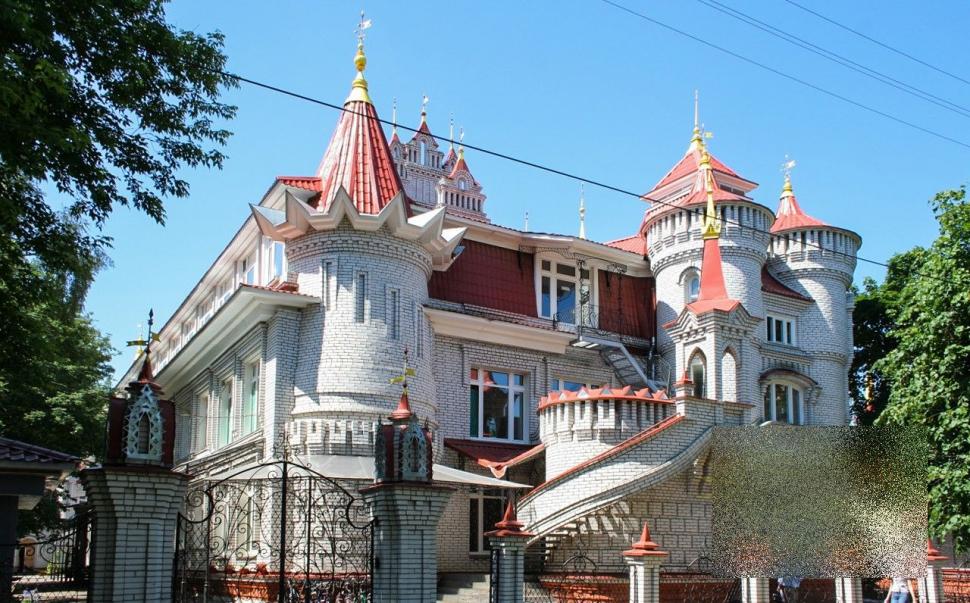 Ce credeţi că reprezintă această "casă"? Ruşii se mândresc cu ea 231137