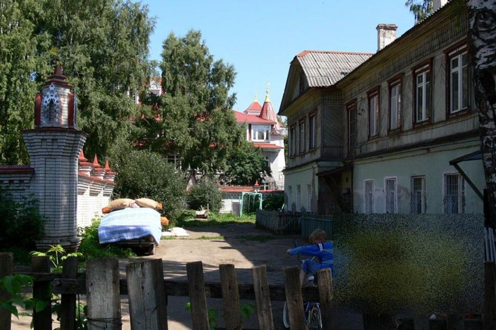 Ce credeţi că reprezintă această "casă"? Ruşii se mândresc cu ea 231138