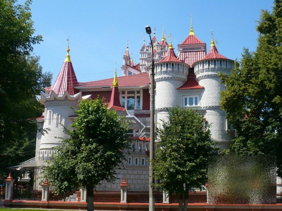 Ce credeţi că reprezintă această "casă"? Ruşii se mândresc cu ea 231143