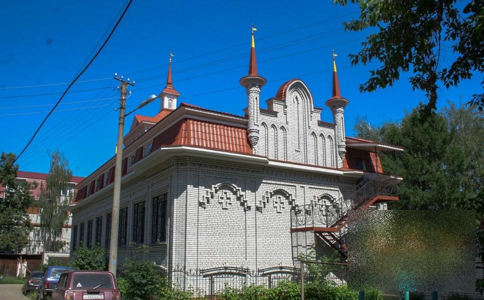 Ce credeţi că reprezintă această "casă"? Ruşii se mândresc cu ea 231144