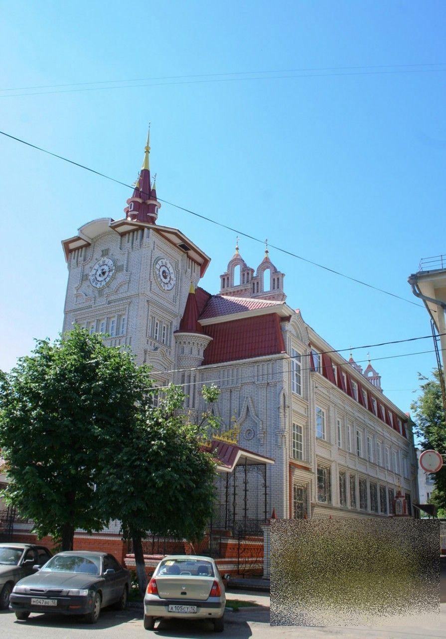 Ce credeţi că reprezintă această "casă"? Ruşii se mândresc cu ea 231151