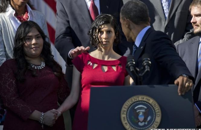 Gestul făcut de Obama pentru o tânără însărcinată. Preşedintele a sărit primul în ajutorul tinerei