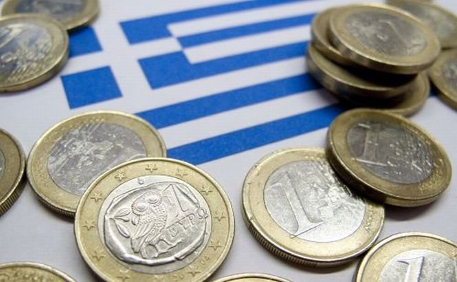 Criza economică a îngenuncheat Grecia. Elenii sunt cu 40% mai săraci