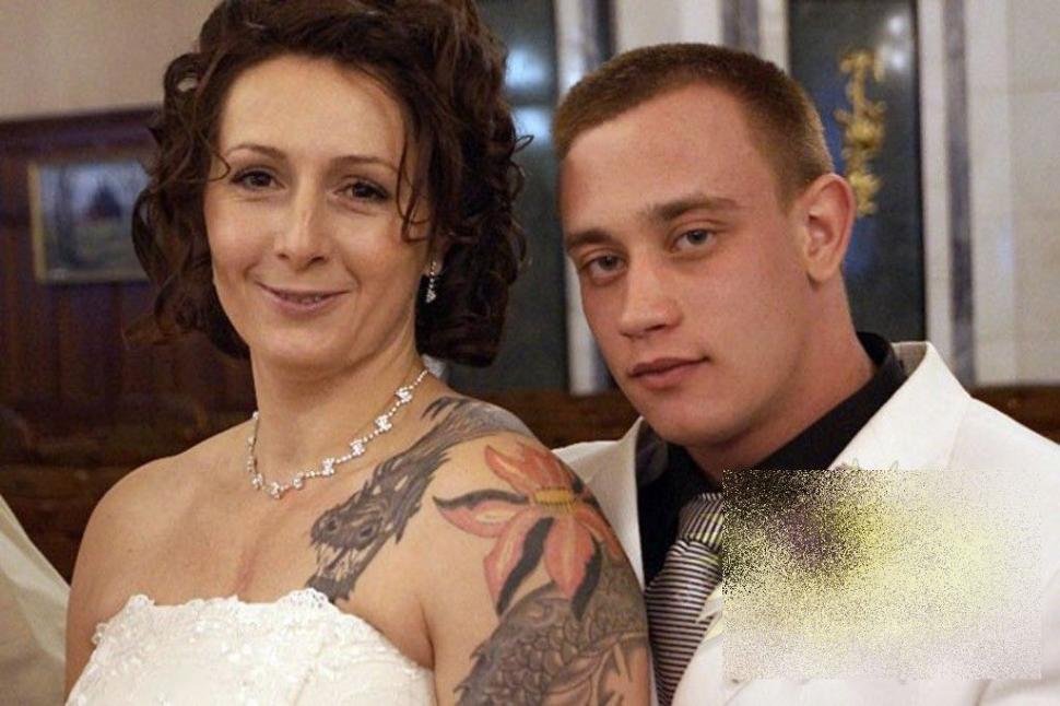 O familie în care cântă "găina". Cea mai puternică femeie din Rusia s-a căsătorit 231652