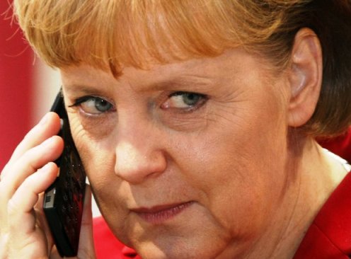 BOMBA care a explodat în Germania. Telefonul lui Merkel, ASCULTAT de americani. Ce măsură a luat cancelarul german
