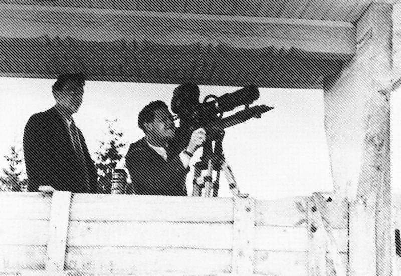 Aceeaşi privire neschimbată de-a lungul a nouă decenii. Fotografii de colecţie cu regele Mihai I 113144