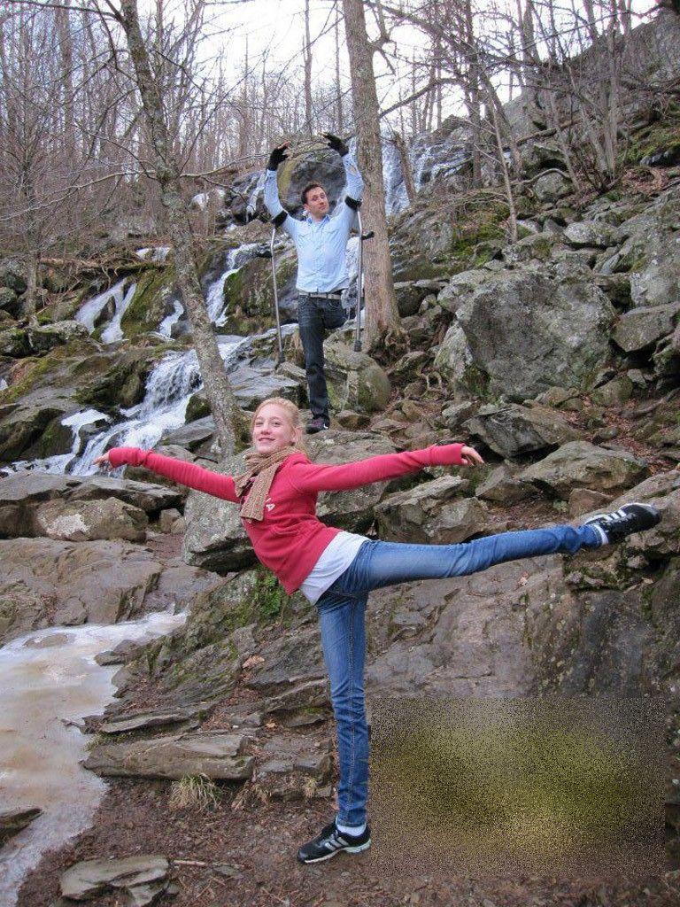 Ce se ascunde în spatele acestei fotografii. Vezi cum arată de la brâu în jos omul care a ales VIAŢA, după un diagnostic tragic 232050