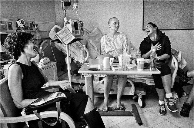 IMAGINI SFÂŞIETOARE. Cum distruge cancerul viaţa a doi tineri îndrăgostiţi 232253