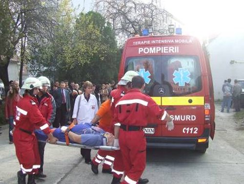 Accident grav de circulaţie între Piatra Neamţ şi Bacău. 8 oameni au ajuns în stare gravă la spital