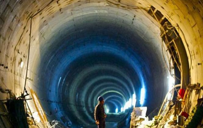 Astăzi va fi inaugurat primul tunel subacvatic din lume ce leagă două continente